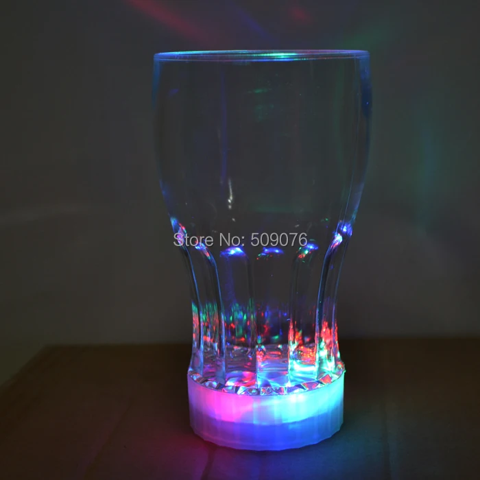 Free shipping 24pcs/lot 350ml/12oz led glass Colorful LED Light Flashing Beer Mug Drink Cup For Bar Party Wedding Club
Free shipping 24pcs/lot 350ml/12oz led glass Colorful LED Light Flashing Beer Mug Drink Cup For Bar Party Wedding Club