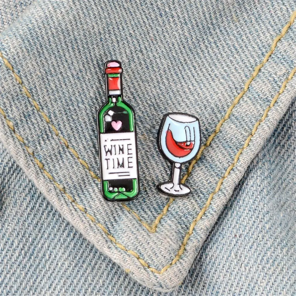 1pc Wine Time Mini Cute Wine And Wine Glasses Couple Pins Red Wine Bottle cup Brooches Enamel Pin Badge For Lovers Best Friend 
1pc Wine Time Mini Cute Wine And Wine Glasses Couple Pins Red Wine Bottle cup Brooches Enamel Pin Badge For Lovers Best Friend