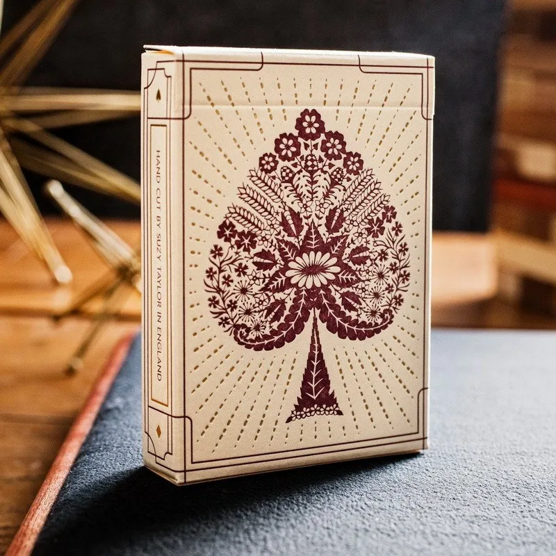 Papercuts Intricate Hand-Cut Playing Cards Poker Size Deck USPCC Custom Limited Magic Props
Papercuts Intricate Hand-Cut Playing Cards Poker Size Deck USPCC Custom Limited Magic Props