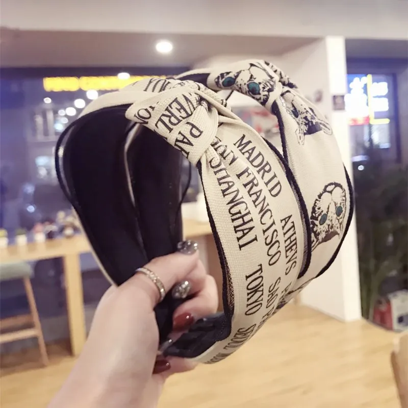 Boutique Hair Accessories Letter Cat Head Ribbon Rabbit Ears Bow Wide-Brimmed Headband HKnot Hair Band Hair Accessories
Boutique Hair Accessories Letter Cat Head Ribbon Rabbit Ears Bow Wide-Brimmed Headband HKnot Hair Band Hair Accessories