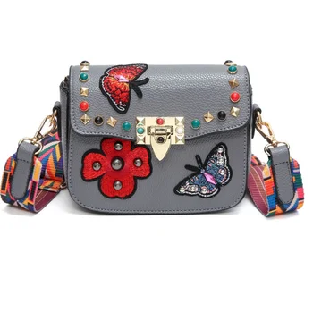 Fashion Metal lock Head Mini Small Square Pack Shoulder Bag Crossbody Package Clutch Women Designer Wallet Handbags Bolsos Mujer
Fashion Metal lock Head Mini Small Square Pack Shoulder Bag Crossbody Package Clutch Women Designer Wallet Handbags Bolsos Mujer