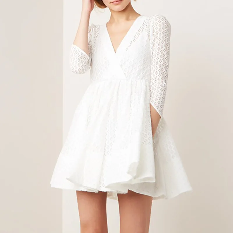 Women Dress 2019 Spring and Summer New V-neck Lace Elegant Sweet Wrist-length Sleeve Dress
Women Dress 2019 Spring and Summer New V-neck Lace Elegant Sweet Wrist-length Sleeve Dress