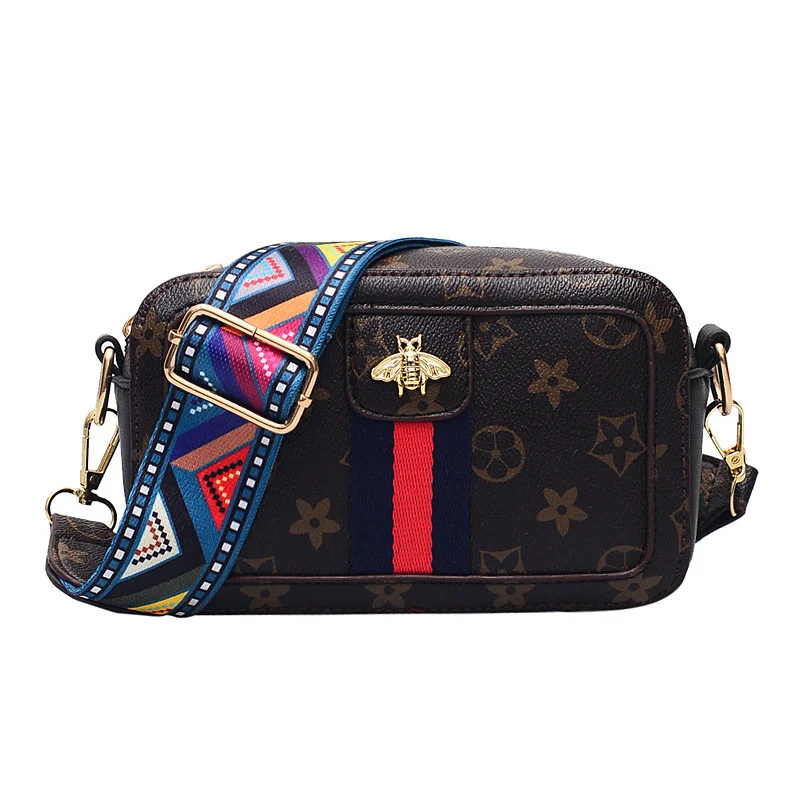 GD Old Flower Wide Shoulder Strap Shoulder Messenger Bag Luxury Handbag Designer Beach Camera Bag Summer New Women Bag 2019
GD Old Flower Wide Shoulder Strap Shoulder Messenger Bag Luxury Handbag Designer Beach Camera Bag Summer New Women Bag 2019