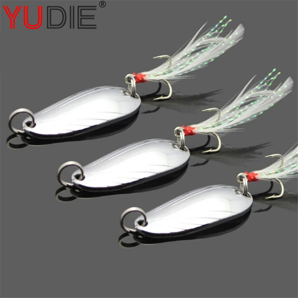 1Pcs 2 Size 4.5 cm # 5 cm 3 g#5 g Sequins With Feathers And Sharp Metal Triple Hard Hook Bait Rocking Noise Fishing Gear
1Pcs 2 Size 4.5 cm # 5 cm 3 g#5 g Sequins With Feathers And Sharp Metal Triple Hard Hook Bait Rocking Noise Fishing Gear