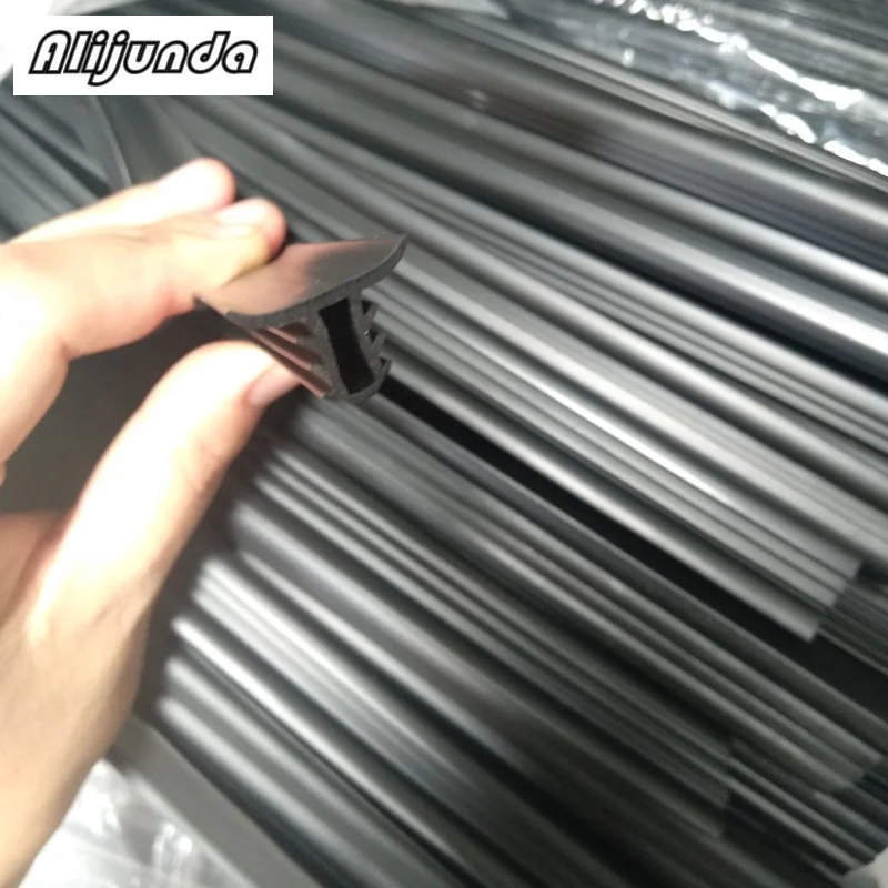 U-shaped rubber sound insulator car windshield edge gap sticker for Kia Rio K2 K3 K5 K4 Cerato Hyundai ix35 iX45 iX25 i20 i30
U-shaped rubber sound insulator car windshield edge gap sticker for Kia Rio K2 K3 K5 K4 Cerato Hyundai ix35 iX45 iX25 i20 i30