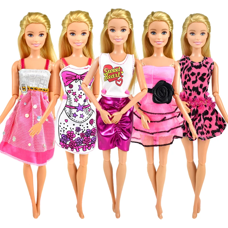 5 Pcs/lot Beautiful Casual Dress Mixed Style Doll Clothes Dress Accessories Supplies Equipment for 12 Inch Doll Dress Girl Toys
5 Pcs/lot Beautiful Casual Dress Mixed Style Doll Clothes Dress Accessories Supplies Equipment for 12 Inch Doll Dress Girl Toys