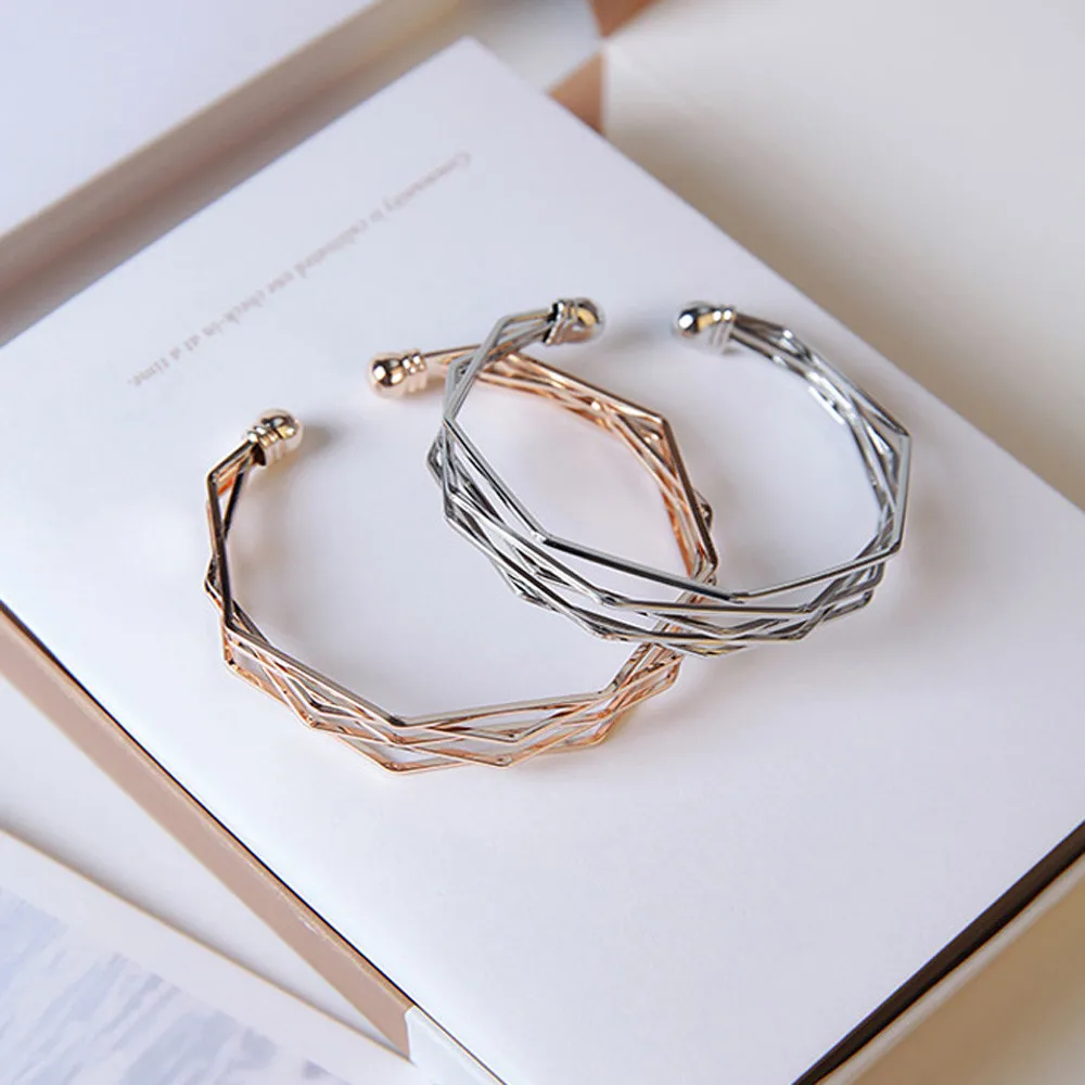 2019 New Fashion Lady Metal Simple Geometric Multi-layer Opening Bracelet Female factory price for woman jewelry wholesale
2019 New Fashion Lady Metal Simple Geometric Multi-layer Opening Bracelet Female factory price for woman jewelry wholesale