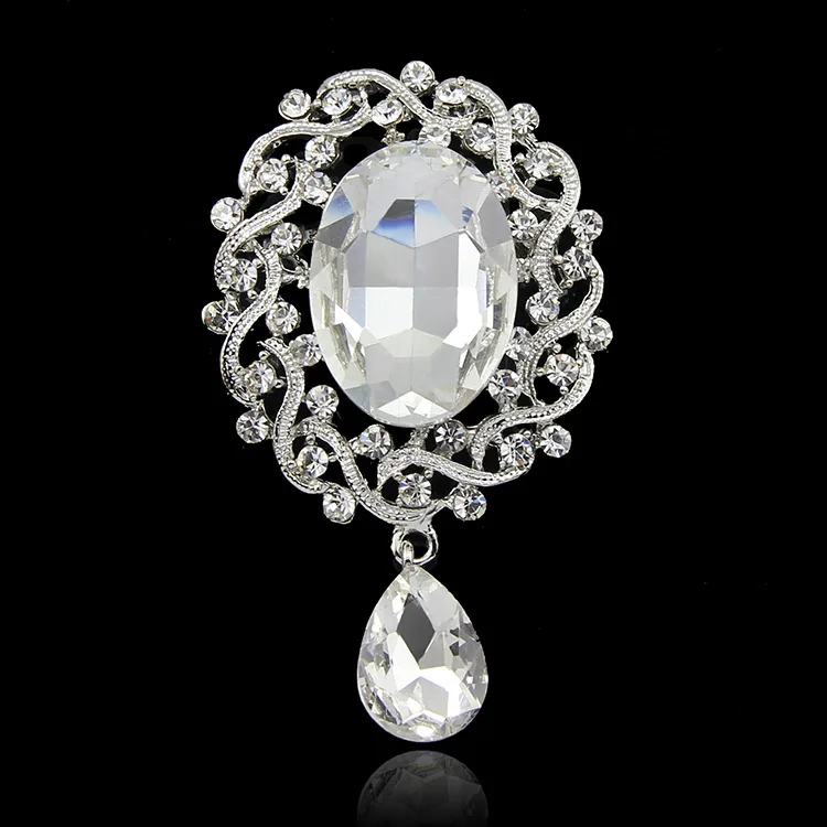 Crystal brooch New European and American fashion cardigan sweater brooch corsage Crystal From Swarovskis As Women Female gifts
Crystal brooch New European and American fashion cardigan sweater brooch corsage Crystal From Swarovskis As Women Female gifts
