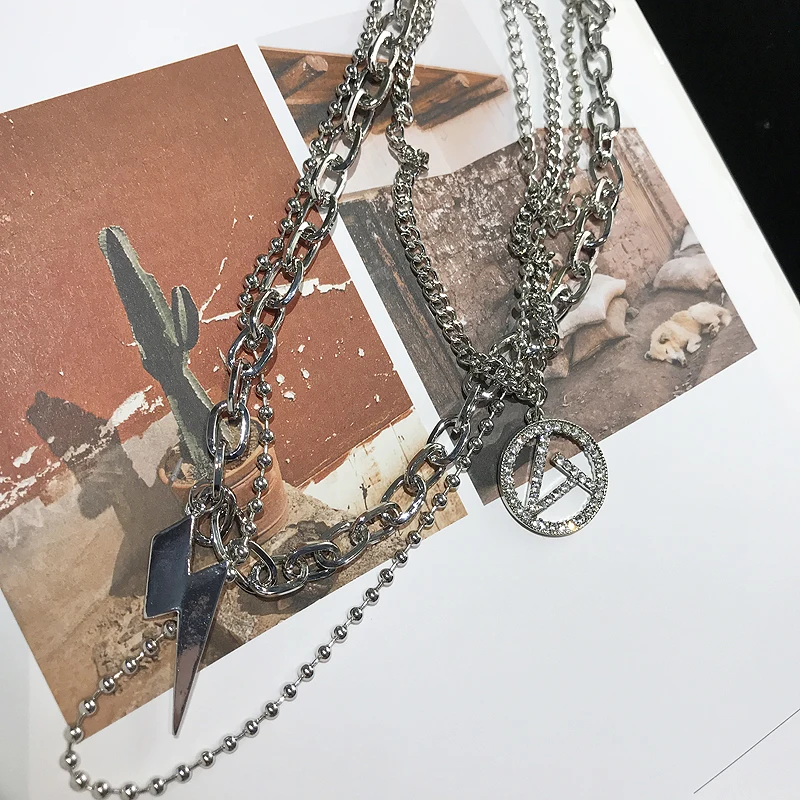 ABC multi tier wearing lightning letter necklace female clavicle chain street collar Bijoux hombres mujeres Punk joyer1a Hip hop
ABC multi tier wearing lightning letter necklace female clavicle chain street collar Bijoux hombres mujeres Punk joyer1a Hip hop