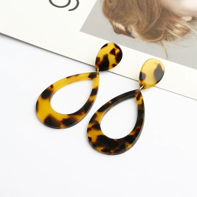 Women Trendy Jewelry Leopard Earrings Acrylic Water Drop Earrings Tortoiseshell Brincos Drop Earrings Jewelry
Women Trendy Jewelry Leopard Earrings Acrylic Water Drop Earrings Tortoiseshell Brincos Drop Earrings Jewelry