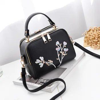 080418 newhotstacy women handbag female small shoulder bag lady floral top-handles bag
080418 newhotstacy women handbag female small shoulder bag lady floral top-handles bag