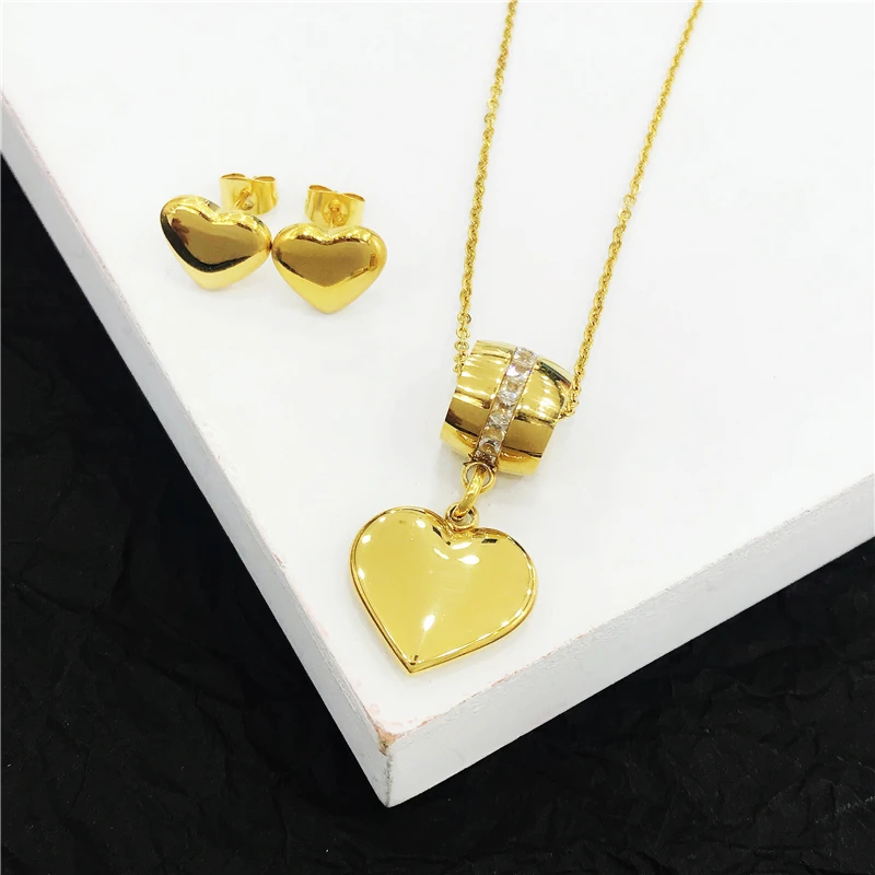 Stainless steel Love Necklace Earings For Women Summer Zircon Jewelry Set Fashion Heart Pendants Choker Gold Chain Wedding Gifts
Stainless steel Love Necklace Earings For Women Summer Zircon Jewelry Set Fashion Heart Pendants Choker Gold Chain Wedding Gifts
