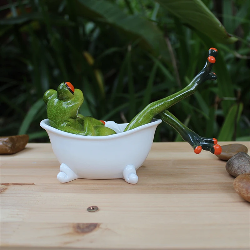 Resin-creative-3D-frog-in-the-bathtub-figures-Decoration-Figurine-Model-Bedroom-living-room-windowsill-study (1)