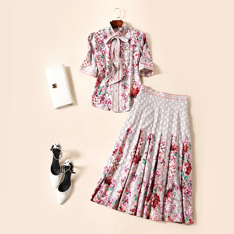 Summer Runway Desinger Dresses 2018 Women Elegant Vintage Short Sleeve Floral Printed Bow Pleated Midi Dress two piece dress
Summer Runway Desinger Dresses 2018 Women Elegant Vintage Short Sleeve Floral Printed Bow Pleated Midi Dress two piece dress