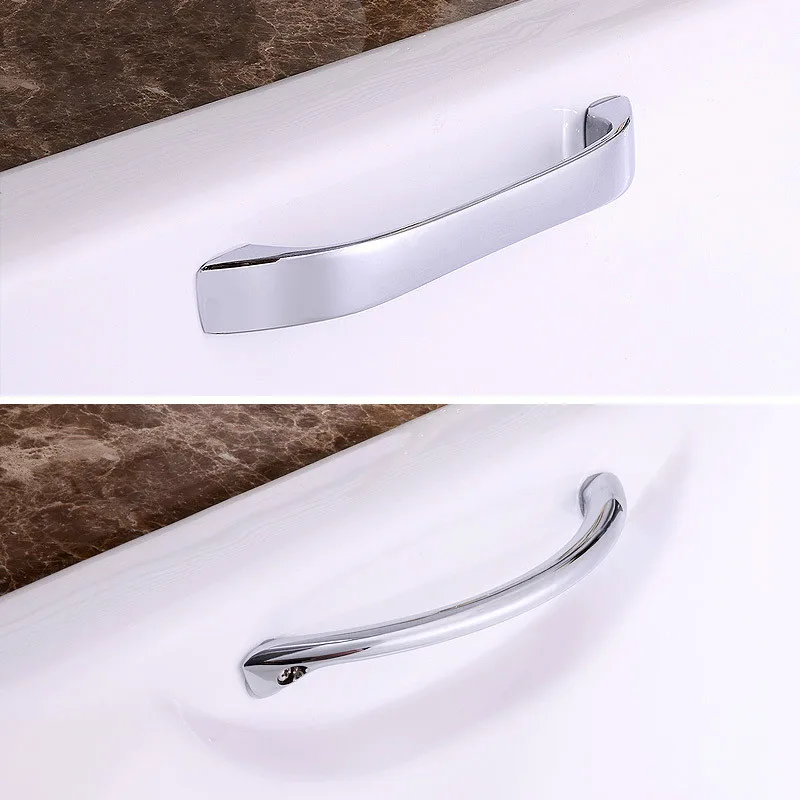 Convenient cast iron enamel bathtub Acrylic tub Full copper handrails embedded bathtub Square bathtub Safety rails
Convenient cast iron enamel bathtub Acrylic tub Full copper handrails embedded bathtub Square bathtub Safety rails