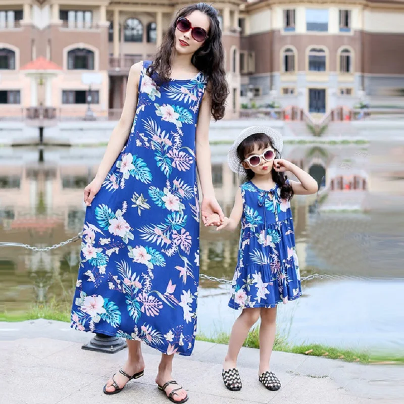 Summer Beach Dress Family Look Clothing Mom and Daughter Dress Mommy and Me Clothes Mother Daughter Dresses Matching Outfits
Summer Beach Dress Family Look Clothing Mom and Daughter Dress Mommy and Me Clothes Mother Daughter Dresses Matching Outfits