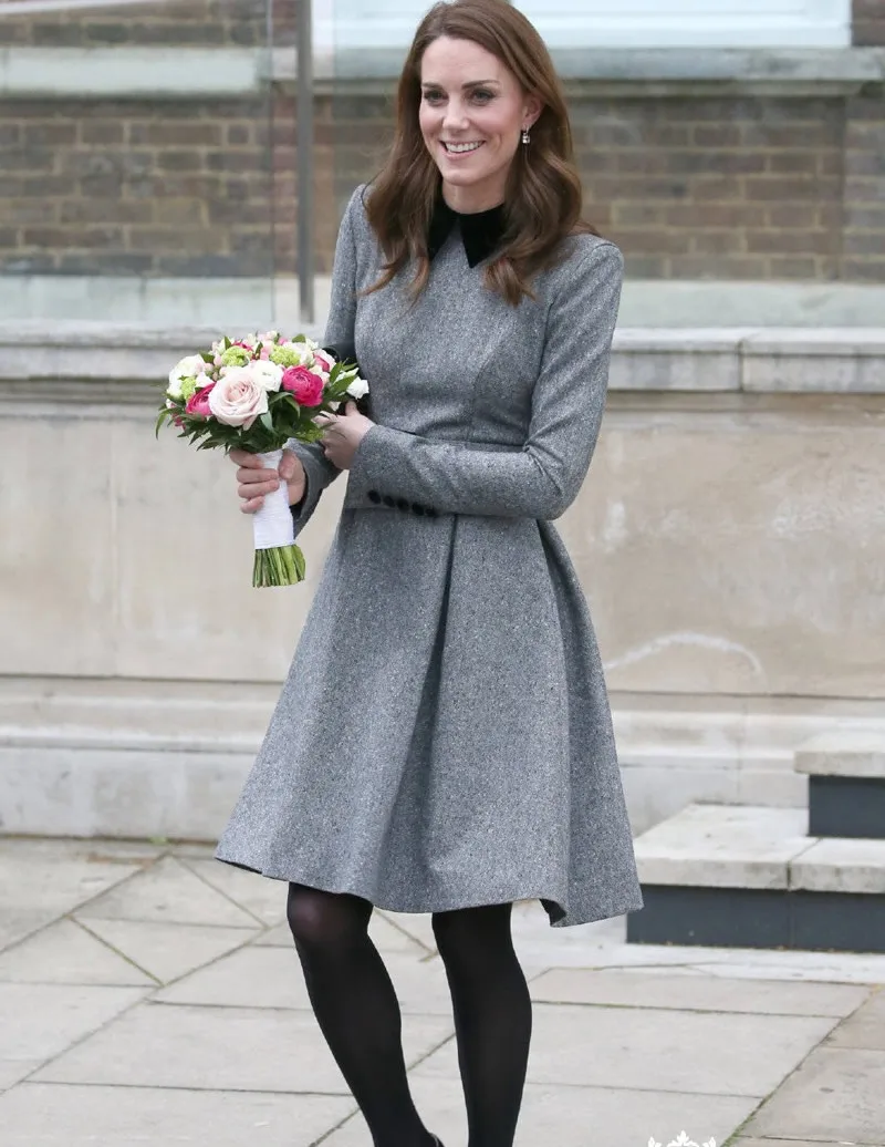 New Kate Middleton Princess gray wool dress fashion designer women long sleeve wool A-Line dresses
New Kate Middleton Princess gray wool dress fashion designer women long sleeve wool A-Line dresses