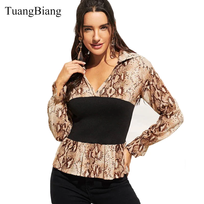 Snake print Women Flare Sleeve Spliced Shirts Female Autumn Sexy Deep V neck Long Sleeve Blouse Ladies Draped Elastic waist Tops
Snake print Women Flare Sleeve Spliced Shirts Female Autumn Sexy Deep V neck Long Sleeve Blouse Ladies Draped Elastic waist Tops