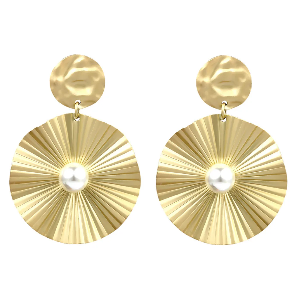 New design Alloy Earrings Fashion Round Contour Pleated Earrings Creative Micro-inlaid Pearl Earrings Jewelry Gift for women
New design Alloy Earrings Fashion Round Contour Pleated Earrings Creative Micro-inlaid Pearl Earrings Jewelry Gift for women