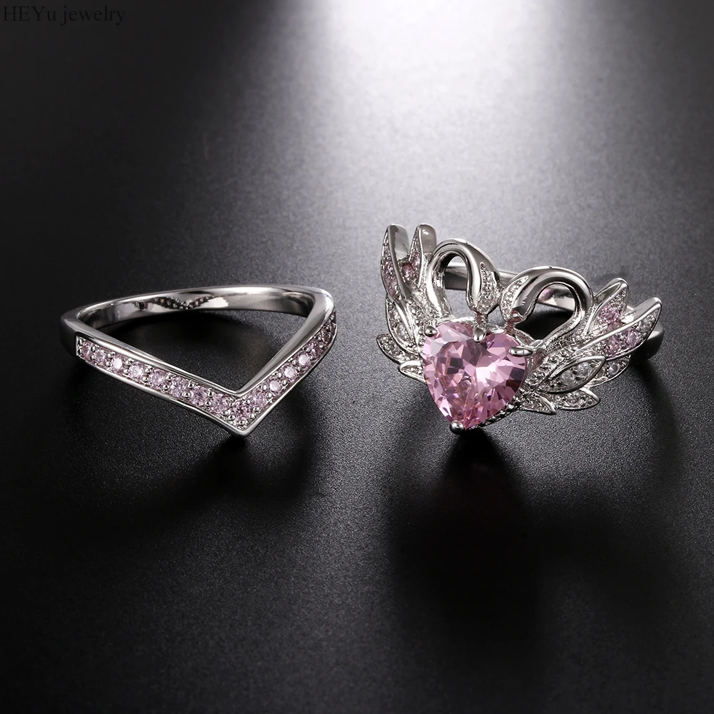 2018 New Fashion Luxury Swan Engagement Rings Set for Women Heart Red Zircon Wedding Ring Silver Color US Size 6-9 bague femme
2018 New Fashion Luxury Swan Engagement Rings Set for Women Heart Red Zircon Wedding Ring Silver Color US Size 6-9 bague femme