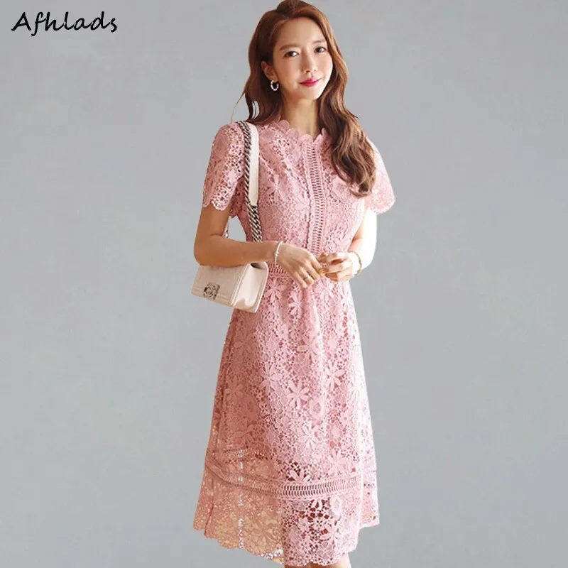 Lace Popular Dress 2019 Summer New Fashion Short-Sleeved Vintage Hollow Out Elegant High Waist Office Lady A-Line Party Dress
Lace Popular Dress 2019 Summer New Fashion Short-Sleeved Vintage Hollow Out Elegant High Waist Office Lady A-Line Party Dress