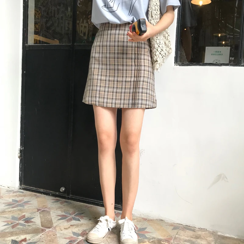 SM 2 colors 2019 spring and summer korean style High Waist mini Skirts plaid skirts a line skirts womens (C6322)
SM 2 colors 2019 spring and summer korean style High Waist mini Skirts plaid skirts a line skirts womens (C6322)