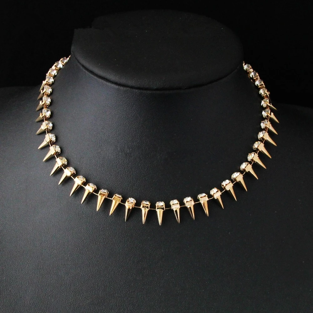 CirGen Fashion Women Gold Color Collar spike rivet with zircon crystal awl Chain Choker Short Bib Chain necklace jewelry Item
CirGen Fashion Women Gold Color Collar spike rivet with zircon crystal awl Chain Choker Short Bib Chain necklace jewelry Item