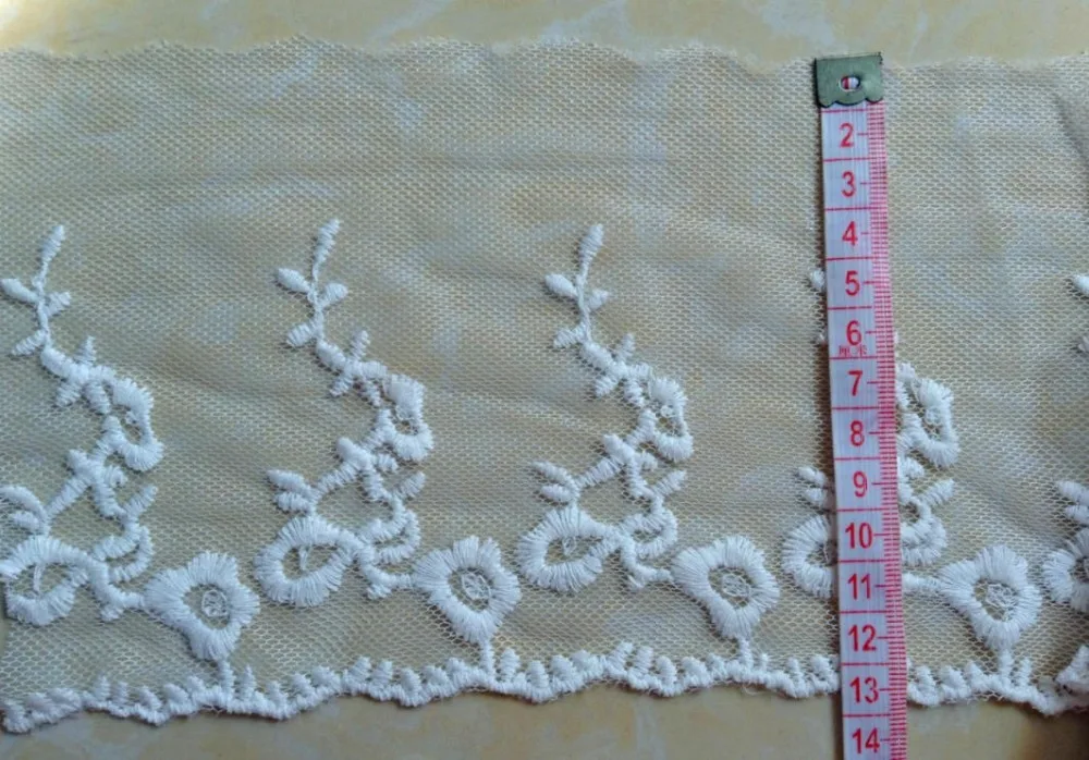 FREE SHIPPING 13cm white exquisite cotton embroidery net lace trims,soft net and luxurious embroidery,XERY210G
FREE SHIPPING 13cm white exquisite cotton embroidery net lace trims,soft net and luxurious embroidery,XERY210G