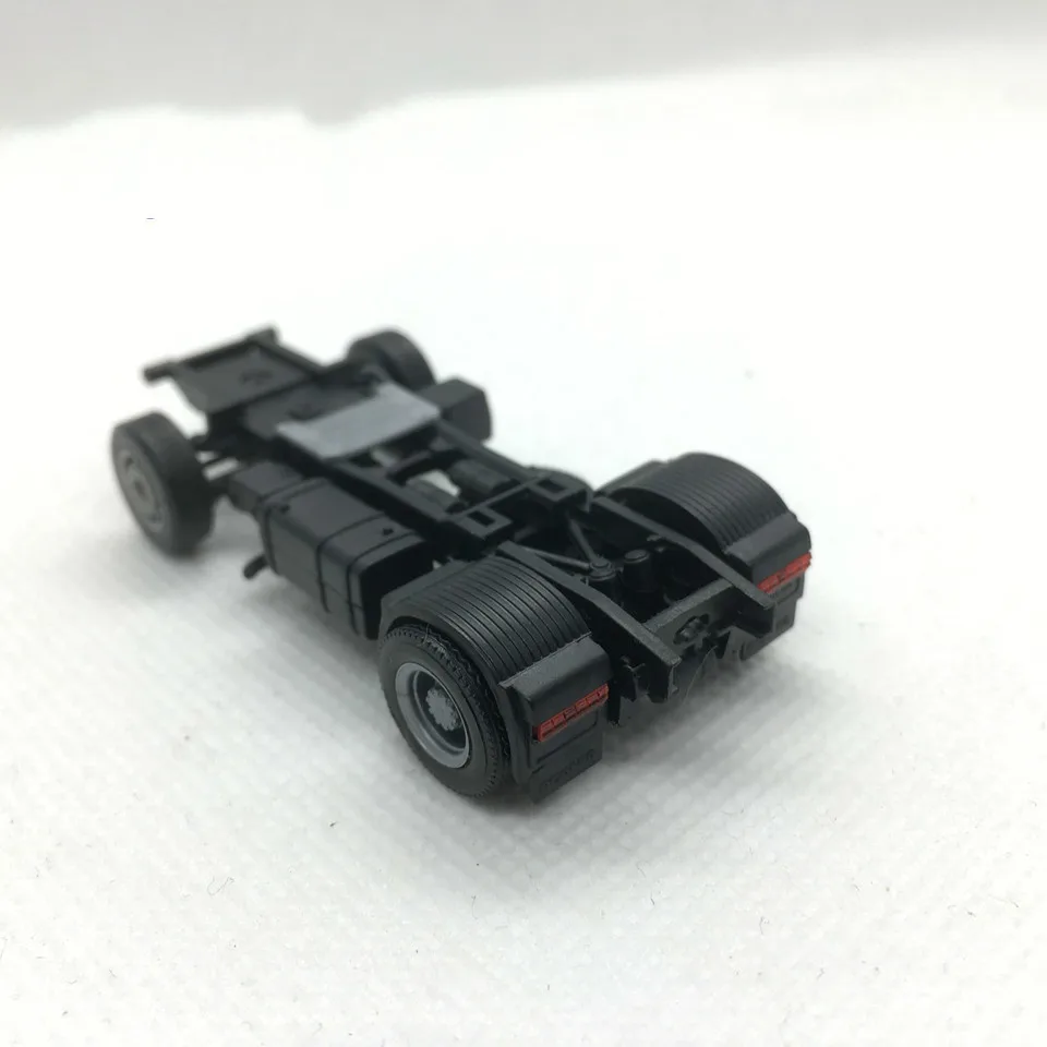 New Special Die Casting Plastic 1/87 Parts 2 Axle Chassis Without Cockpit Static Change Mini Model Toys For Children
New Special Die Casting Plastic 1/87 Parts 2 Axle Chassis Without Cockpit Static Change Mini Model Toys For Children