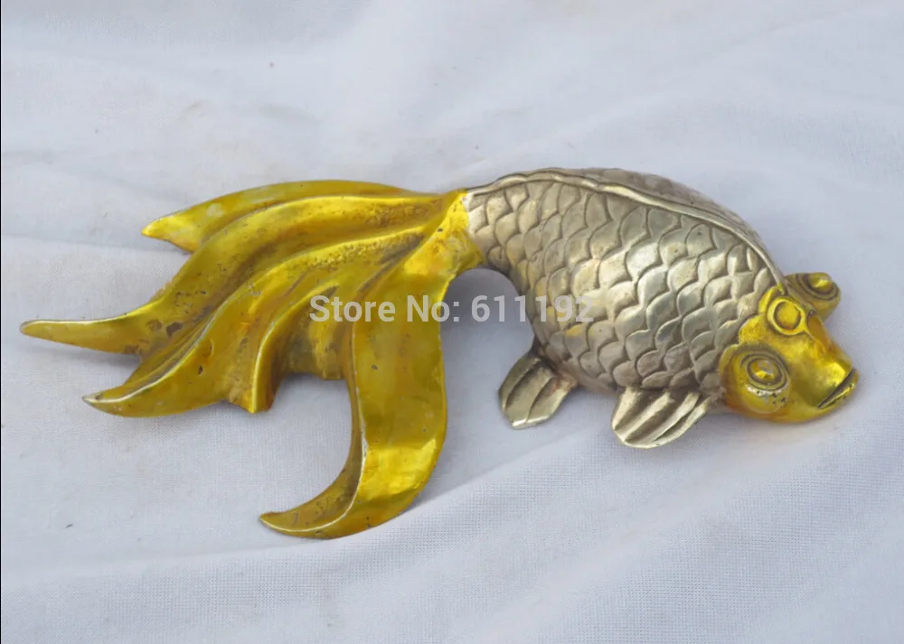 Folk art collection Tibet silver gilt Lucky Fish statue, Home FengShui decoration fishes Sculpture
Folk art collection Tibet silver gilt Lucky Fish statue, Home FengShui decoration fishes Sculpture