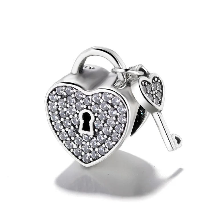 Authentic 925 Sterling Silver Lock Of Love Charm Bead Padlock Pave Fit Original Charm Charm Bracelet Silver Jewelry Gifts
Authentic 925 Sterling Silver Lock Of Love Charm Bead Padlock Pave Fit Original Charm Charm Bracelet Silver Jewelry Gifts