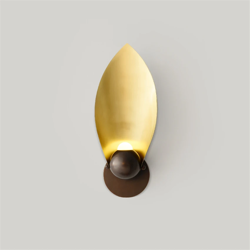 Post Modern All-copper Wall Lamps Nordic Luxury Design Ball Living Room Bedroom Toilet Mirror Front Sconce Wall Lights Lighting 
Post Modern All-copper Wall Lamps Nordic Luxury Design Ball Living Room Bedroom Toilet Mirror Front Sconce Wall Lights Lighting