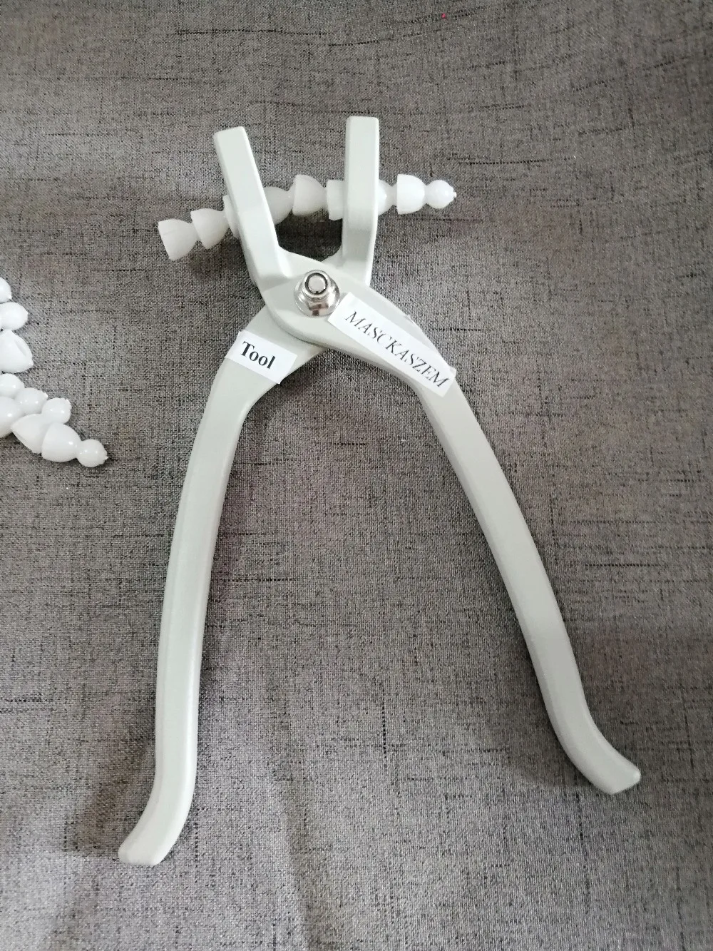 new toy skeleton joint simple assembly tool pressure pillers fit for 12mm skeleton for diy handcraft findings-1pcs/lot
new toy skeleton joint simple assembly tool pressure pillers fit for 12mm skeleton for diy handcraft findings-1pcs/lot