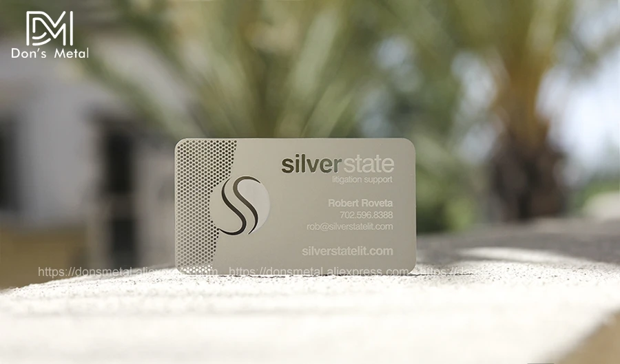 Personalizing three-dimensional decorative pattern concave/convex cutout quality stainless steel business metal card