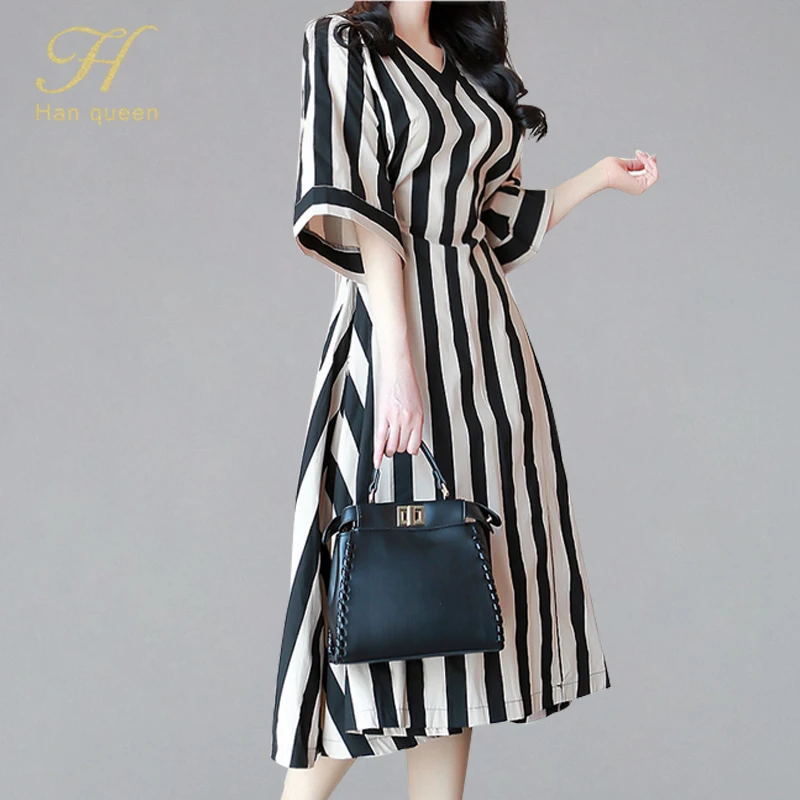 H Han Queen Striped Loose A-line Dresses Women 2019 Summer OL Casual V-neck Swing Dresses Bow Bandage Mid-calf Vestido De Festa
H Han Queen Striped Loose A-line Dresses Women 2019 Summer OL Casual V-neck Swing Dresses Bow Bandage Mid-calf Vestido De Festa