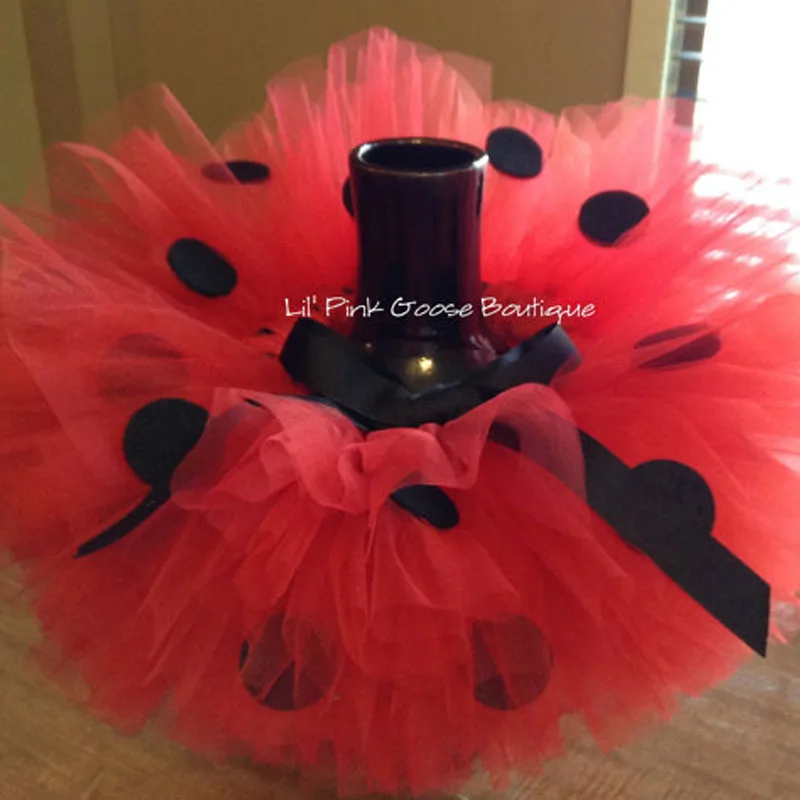 Girls Red Mickey Cosplay Tutu Skirts Baby Fluffy Ballet Tutus Tulle Pettiskirt with Black Dots Bow and Headband Kids Party Skirt
Girls Red Mickey Cosplay Tutu Skirts Baby Fluffy Ballet Tutus Tulle Pettiskirt with Black Dots Bow and Headband Kids Party Skirt