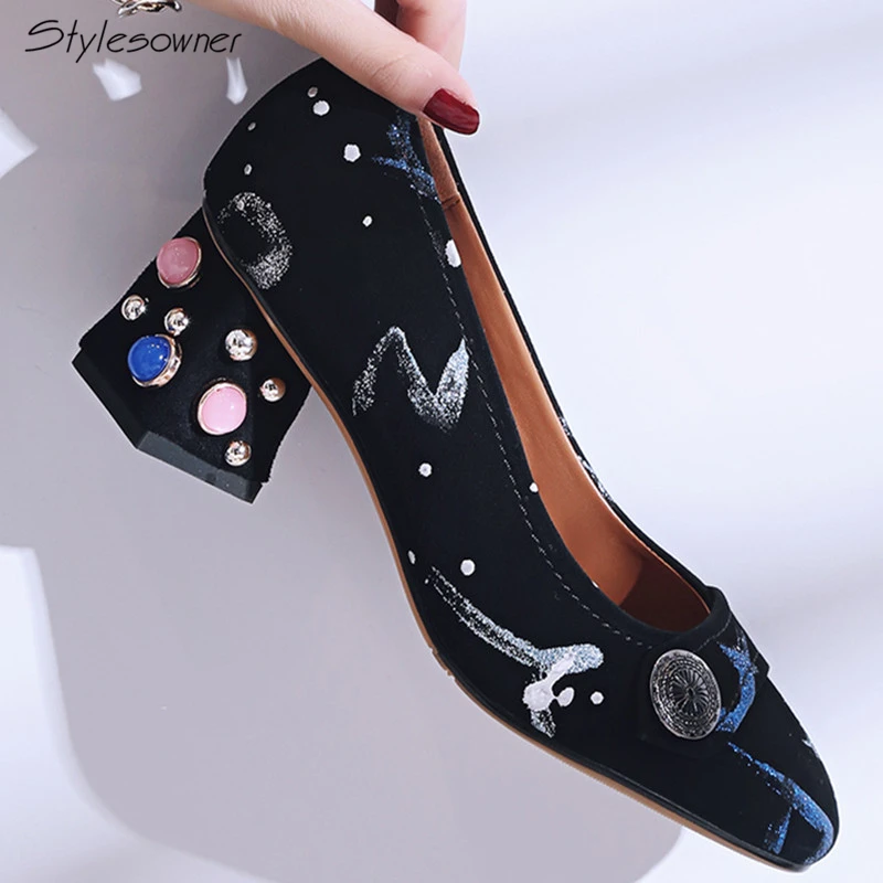 Stylesowner 2018 New Style Women Slip On Genuine Leather Printed Flower Women Pumps Colorful Pearl Retro Comfortable Heels Shoes
Stylesowner 2018 New Style Women Slip On Genuine Leather Printed Flower Women Pumps Colorful Pearl Retro Comfortable Heels Shoes