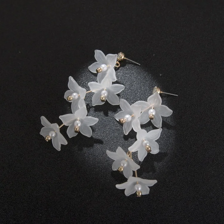 Female crystal feels earring of mortal petal of simple sense, gorgeous ornament is cool style charming ball first selection
Female crystal feels earring of mortal petal of simple sense, gorgeous ornament is cool style charming ball first selection