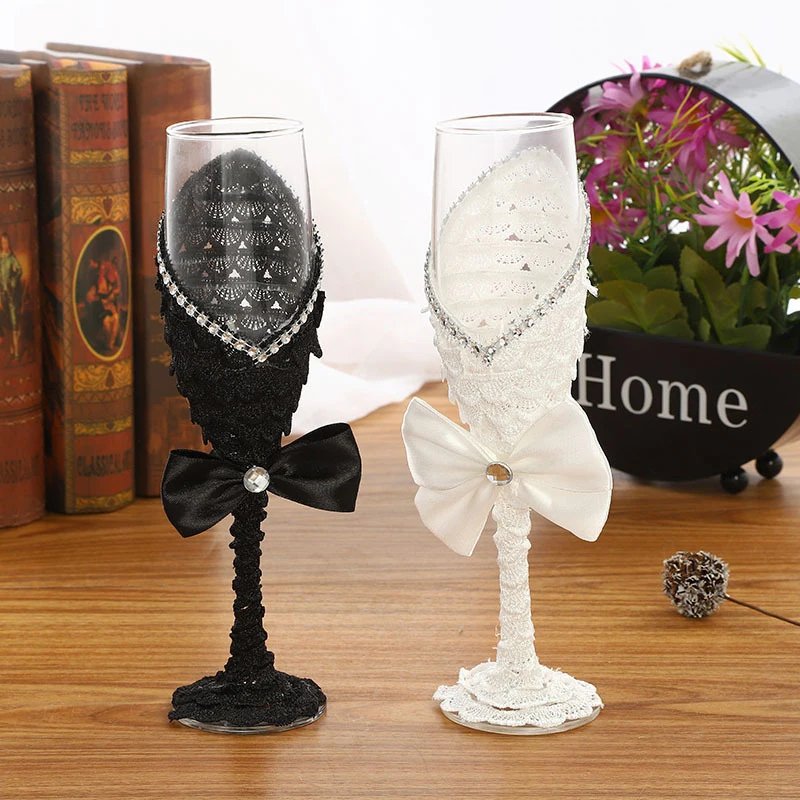2pcs Set Wedding Glass Creative Black White Dress Crystal Wedding Champagne Glasses Goblet Red Wine Glass Cup Wedding Decoration
2pcs Set Wedding Glass Creative Black White Dress Crystal Wedding Champagne Glasses Goblet Red Wine Glass Cup Wedding Decoration