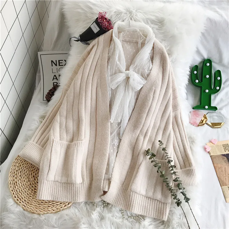 loose knitted women sweater and cardigan 2019 winter new pockets solid v-neck thicken warm lady female outwear coat tops
loose knitted women sweater and cardigan 2019 winter new pockets solid v-neck thicken warm lady female outwear coat tops