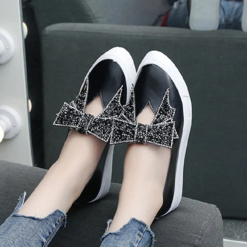 2019 spring new muffin bottom pointed thick sole shoes rhinestone casual flat shoes
2019 spring new muffin bottom pointed thick sole shoes rhinestone casual flat shoes