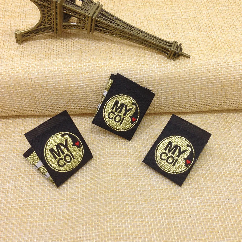 Separate cut folded clothing labels custom private brand washable cloth woven labels garment tags hair wigs labels 1000pcs/lot
Separate cut folded clothing labels custom private brand washable cloth woven labels garment tags hair wigs labels 1000pcs/lot
