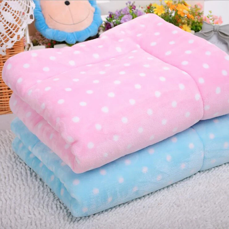 Hot Sale 3 Sizes 2 Colors Soft Pet Cushion Mat Warm Dot Dog Mattress Pad for Pet House/Kennels/Cage/Crate/Bed In Autumn Winter
Hot Sale 3 Sizes 2 Colors Soft Pet Cushion Mat Warm Dot Dog Mattress Pad for Pet House/Kennels/Cage/Crate/Bed In Autumn Winter