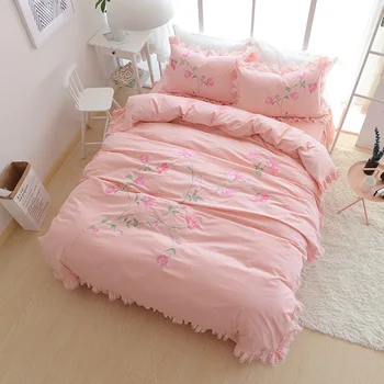 High Quality Embroider Print Bedding Set Pure Cotton Bed Skirt Quilt Cover Pillowcase 4pcs Antiskid 1.5m/1.8m Bedding Set
High Quality Embroider Print Bedding Set Pure Cotton Bed Skirt Quilt Cover Pillowcase 4pcs Antiskid 1.5m/1.8m Bedding Set