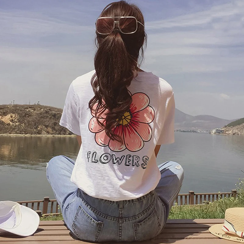 Harajuku women black white T-shirts Korean Summer Flowers Printed t shirt Cute girl Loose Causal All Match Short Sleeve top tee
Harajuku women black white T-shirts Korean Summer Flowers Printed t shirt Cute girl Loose Causal All Match Short Sleeve top tee
