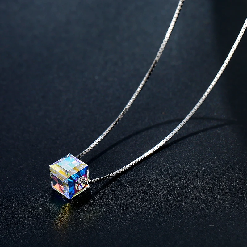 NL010 Square crystal pendant (1)
