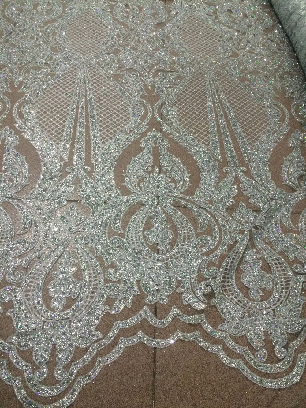 hot sale L-231 flower african Tulle lace fabric African net lace with glued glitter
hot sale L-231 flower african Tulle lace fabric African net lace with glued glitter