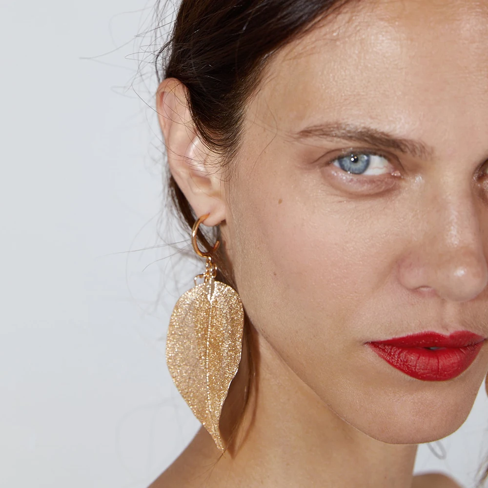 JUST FEEL Fashion Leaf Bohemian Earrings Unique Vintage Gold Silver Statement Punk Metal Pendant Earrings 2019 Jewelry Wedding
JUST FEEL Fashion Leaf Bohemian Earrings Unique Vintage Gold Silver Statement Punk Metal Pendant Earrings 2019 Jewelry Wedding