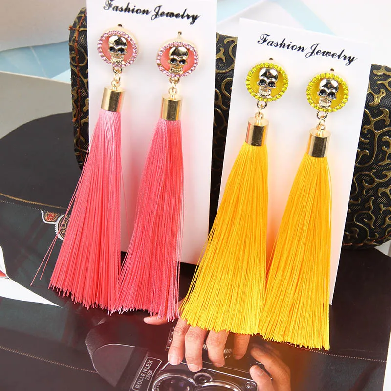 2019 New design Boho Skull Tassel Drop Earrings For Women Ethnic Crystal Silk Fabric Long Dangle bohemian statement ear Jewelry
2019 New design Boho Skull Tassel Drop Earrings For Women Ethnic Crystal Silk Fabric Long Dangle bohemian statement ear Jewelry
