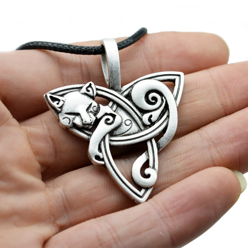 

10pcs Large Celtics Fox Pendant Necklace Men's Viking Necklace Jewelry Triquetra Fenrir Irish Knot Amulet Necklace Gothic